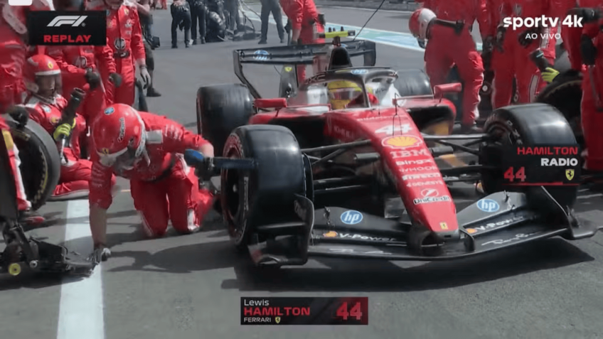 Ferrari é multada após Hamilton atropelar mecânico em pit stop